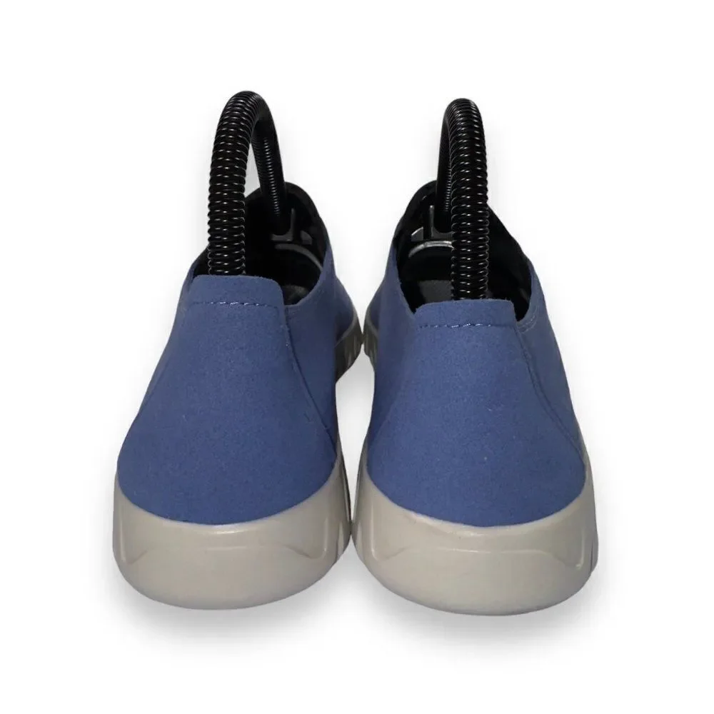 Fly Flot Lightweight Casual‎ Slip-on Sneakers Blue Suede Women's 6.5/37